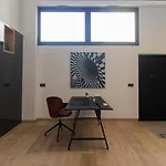 La Naval Hr