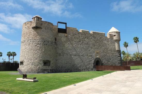 La Naval Hr